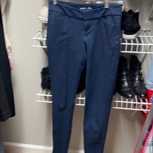 Navy blue pixie pant